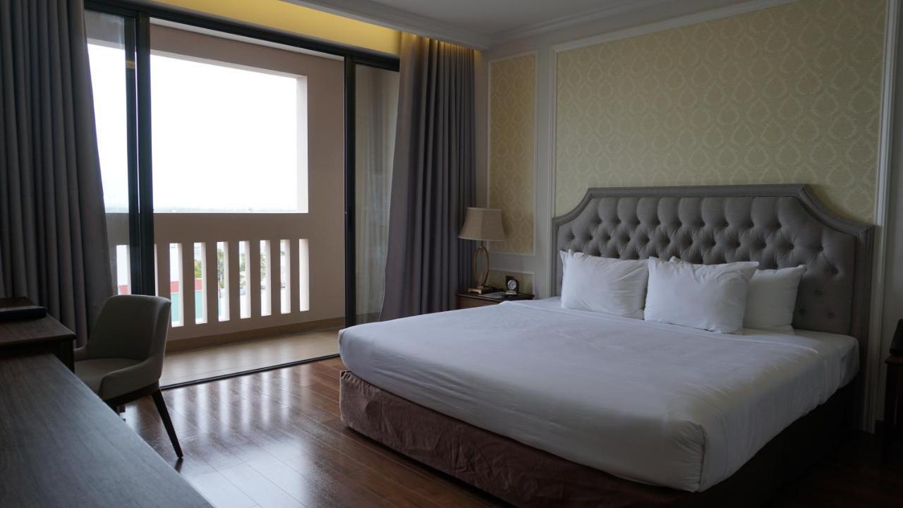 Phu Cuong Hotel Cà Mau Extérieur photo