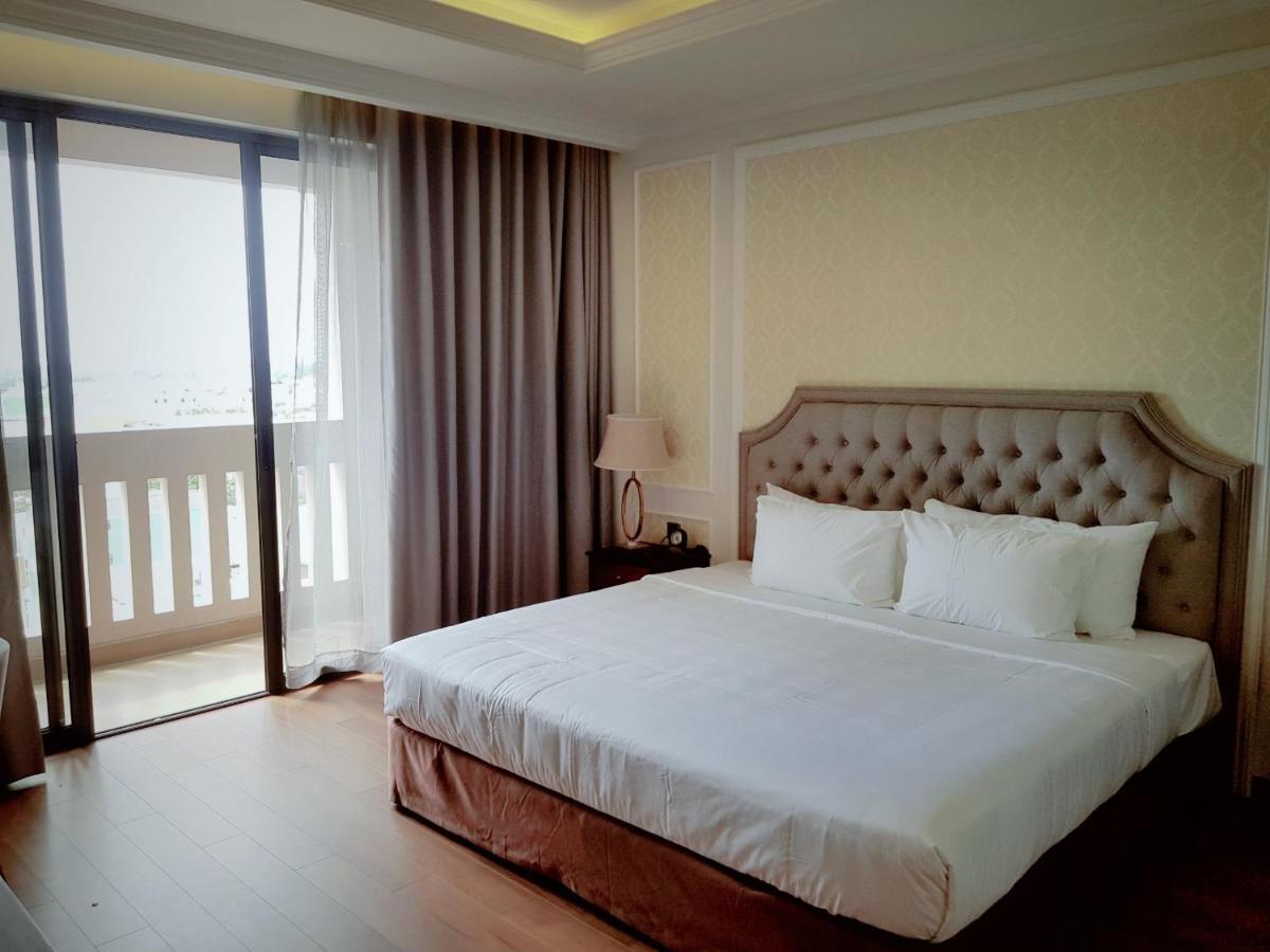 Phu Cuong Hotel Cà Mau Extérieur photo